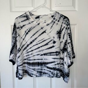 PINK Victoria's Secret Blue and White Boxy Crop Tee